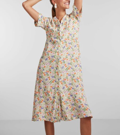 PIECES PCKORINE Robe Vanilla Ice, robe manches courtes col en v, 51% Viscose, 49% Viscose, Le Comptoir Rouen Le Havre