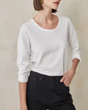 T-shirt manches longues écru pour femme 100% coton col rond près du corps effet seconde peau