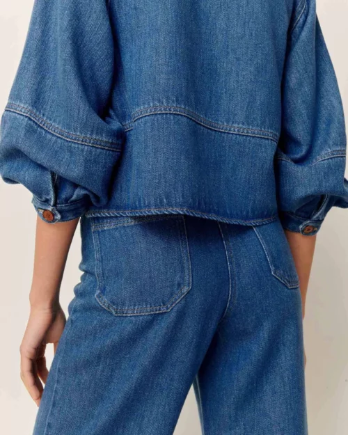 Pantalon pour femme rond taille haute en denim bleu à découvrir dans nos magasins Le Comptoir à Rouen et Le Havre