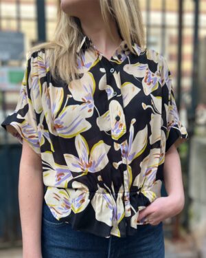 top pour femme de la marque marais paris orchidée beige noir avec motifs fleuris le comptoir magasin vêtements pour femmes à rouen et au havre