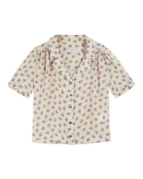 Blouse écru fleurs bleues en viscose BOÉMIE Emile et Ida, manches courtes, col à revers et boutonnage délicat.