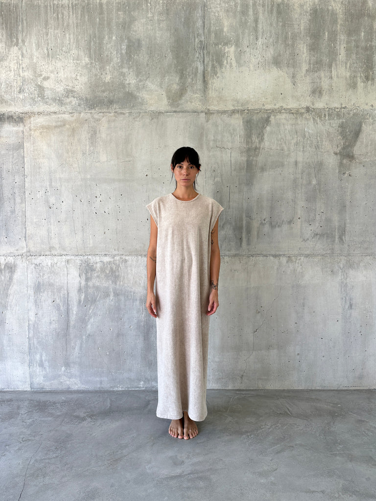 MYSAYANG LAMBAT Robe Longue Nut Stone Washed