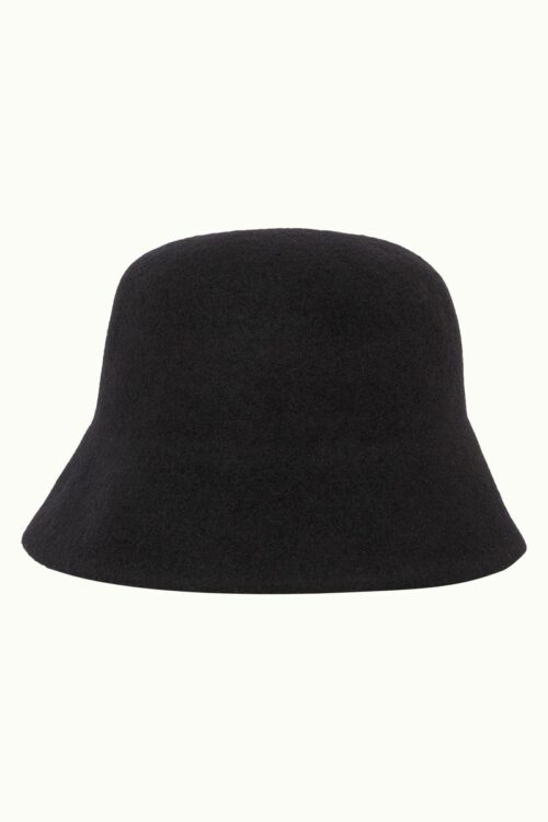 92% laine, 8% nylon. Chapeau cloche. Couleur noire. Forme arondie. Bords tombants. Tissu feutré. KING LOUIE Chapeau Cloche Black.