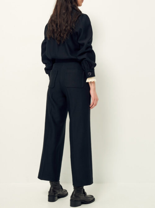 détail poches arrières Pantalon droit, Polyester recyclé certifié GRS, Viscose certifiée LENZING™ ECOVERO™, Elasthanne pantalon alberwool sessun black noir