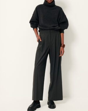 Pantalon habillé droit à plis extensible, style homme. style costume . reference sessun hojiki graffit gris anthracite gris foncé