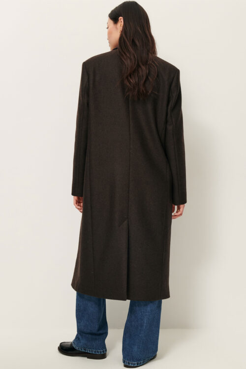 dos Manteau long, droit et épaulé en tissu de laine, tissé en Italie. 65% Laine recyclée certifiée GRS, 32% Polyamide recyclé certifié GRS, 3% Autres fibres, reference sessun nara teck-marron