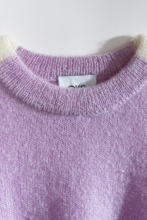 col du pull violet et écru pour femme de la marque belge cks. cks poison pull femme pal.