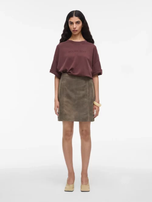VILA ROUGE EDIT ROUSOPHIAS T-Shirt Oversize Decadent Chocolate – Image 2