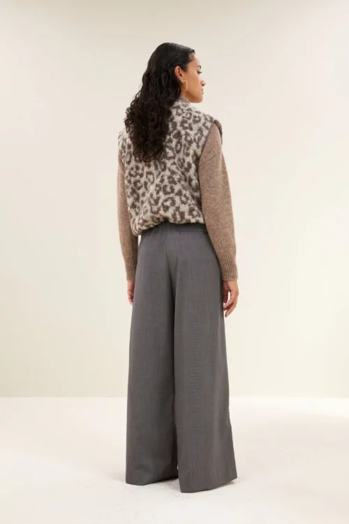 BY-BAR MAGGIE Veste sans Manches Leopard Print – Image 4