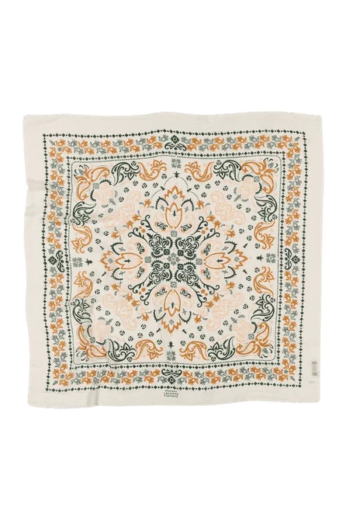 Maison Lecomte Flament.Mallorca foulard laine et soie.Imprimés vert, kaki, moutarde. 100x100 cm.92% laine 8%soie.Echarpe