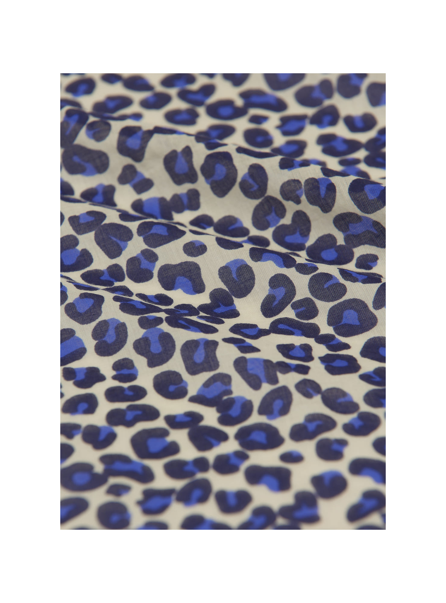 AP GISHLAINE Foulard Bandana Léopard Craie 210 – Image 4