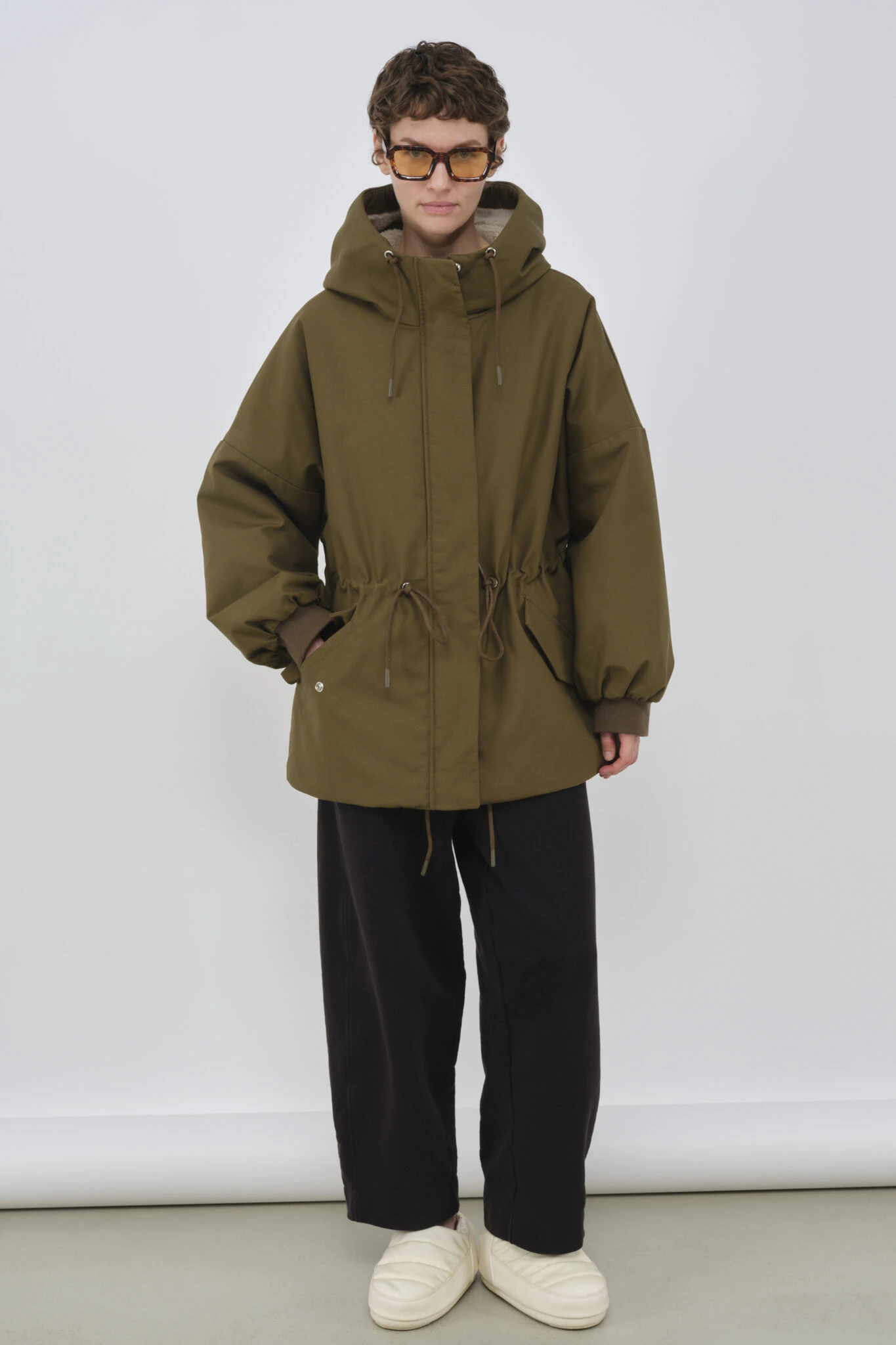 EMBASSY KIMI Parka Olive – Image 8