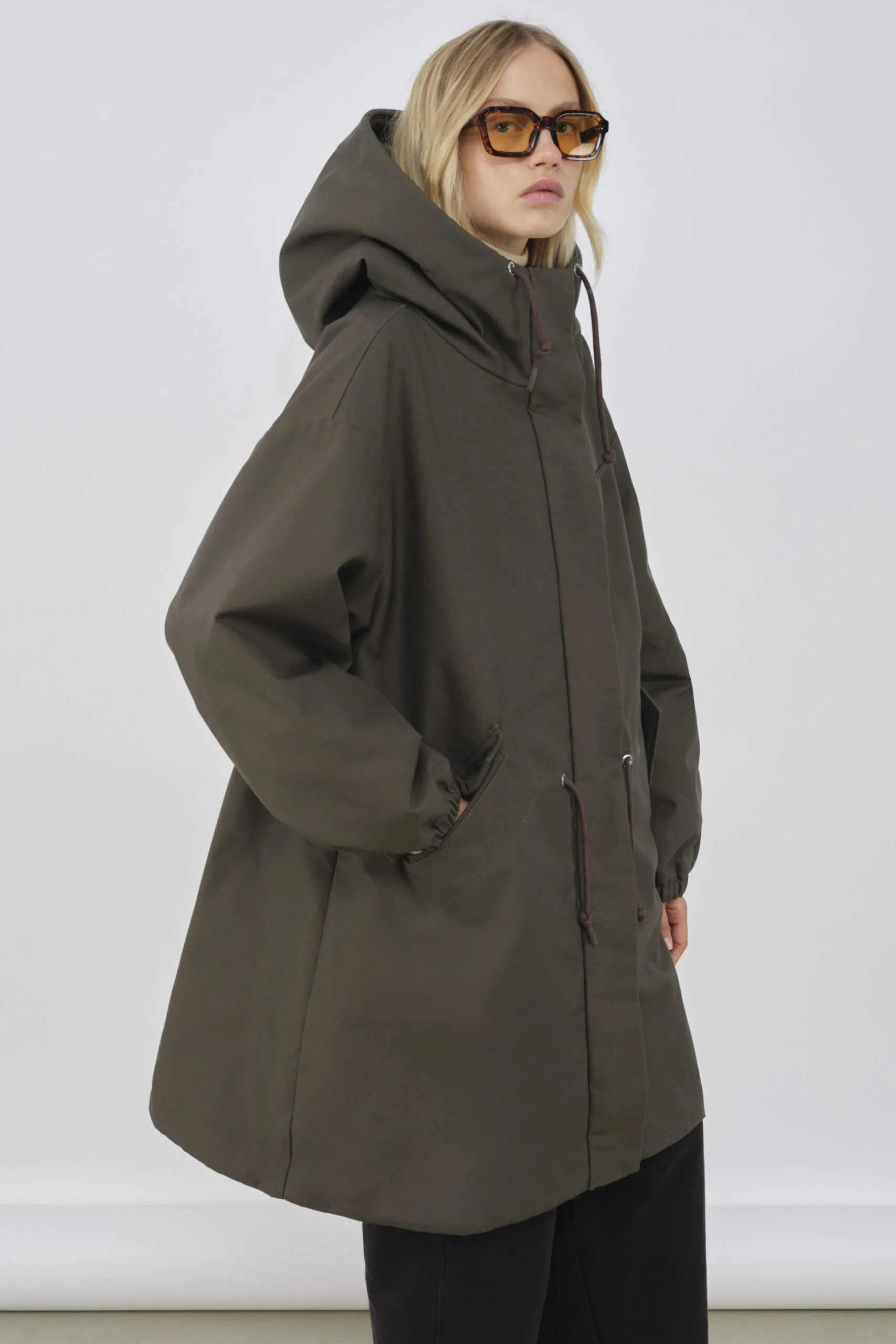 EMBASSY MEMPHIS Parka Black Olive – Image 3