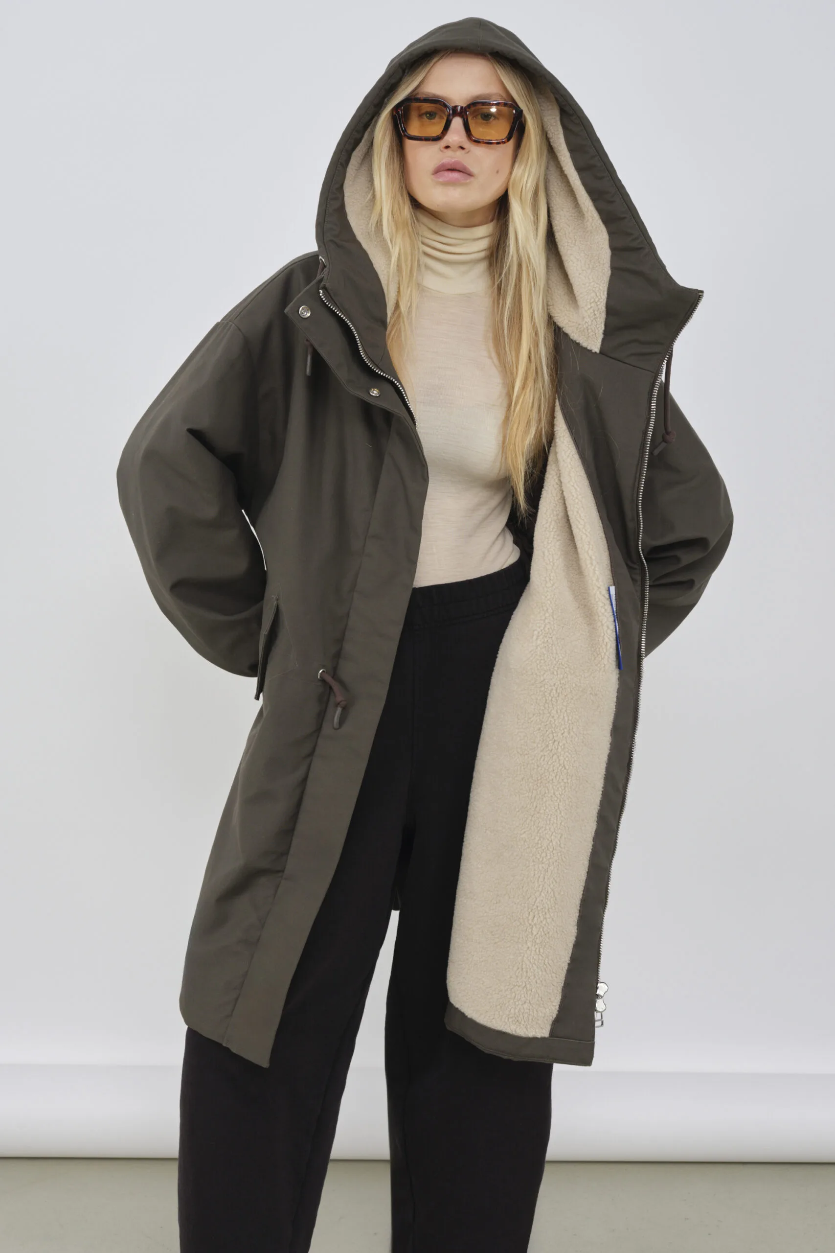 EMBASSY MEMPHIS Parka Black Olive – Image 4