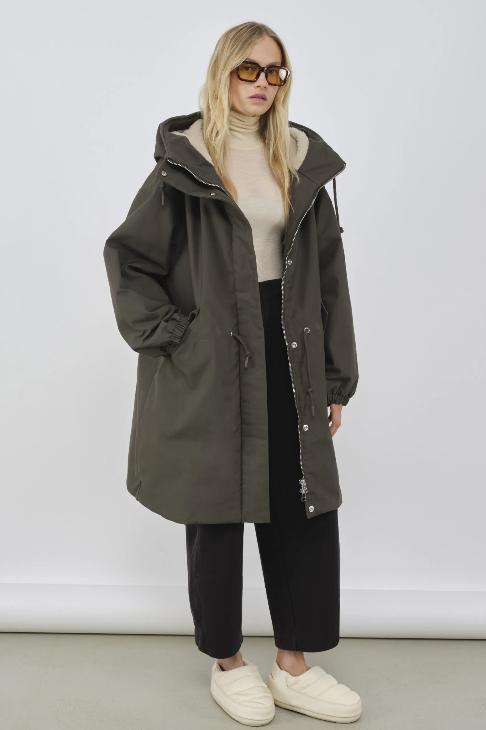 EMBASSY MEMPHIS Parka Black Olive – Image 7